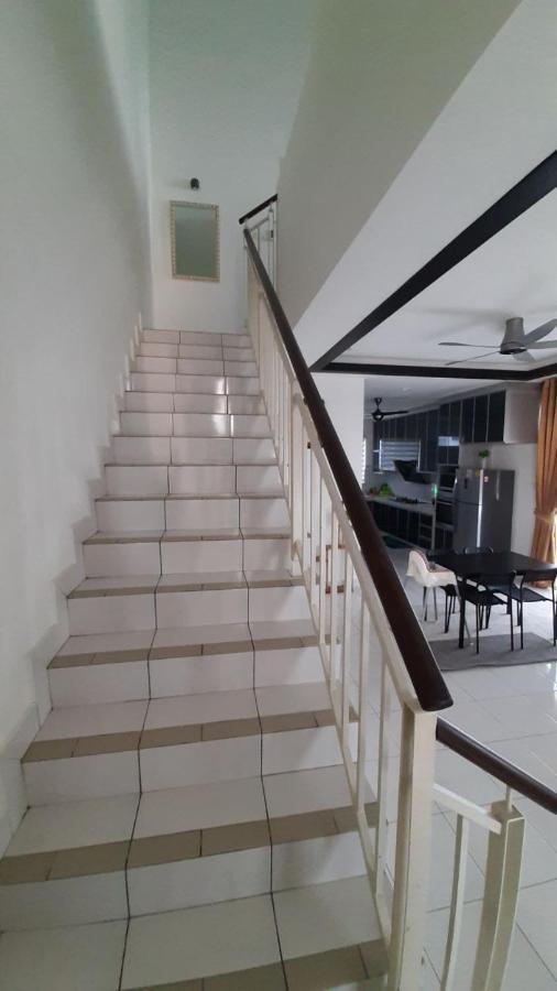 Homestay Greenway Pasir Gudang Ngoại thất bức ảnh