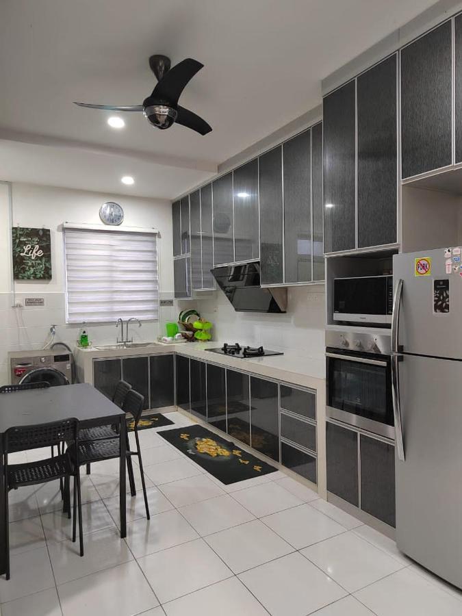 Homestay Greenway Pasir Gudang Ngoại thất bức ảnh